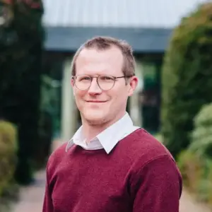 Alexander Hart - Author Photo